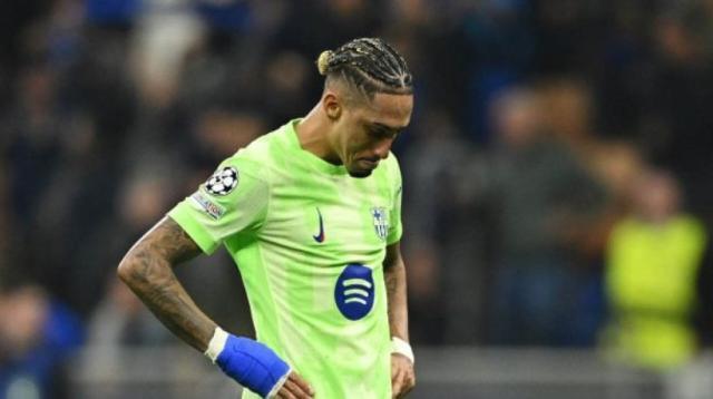 半岛体育-13球+8助 欧冠射手王+助攻王 拉菲尼亚平C罗纪录！