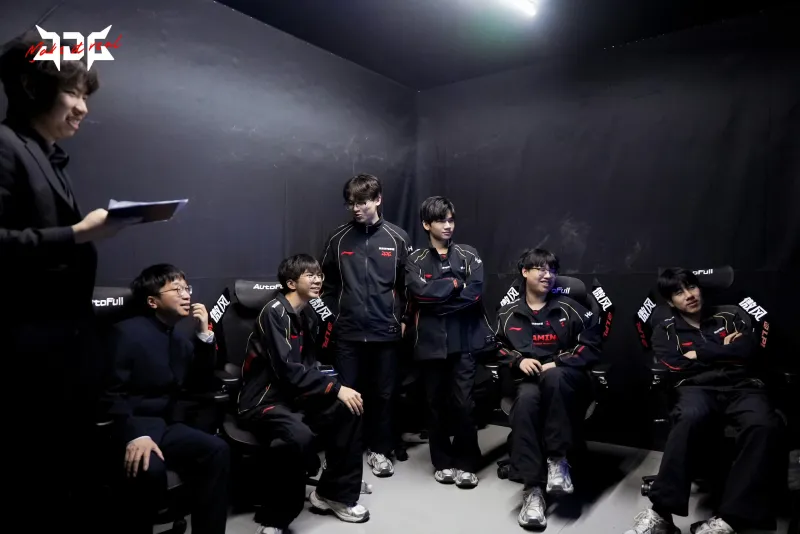 半岛体育-横扫BLG喜迎两连胜，今天的JDG表现怎么样